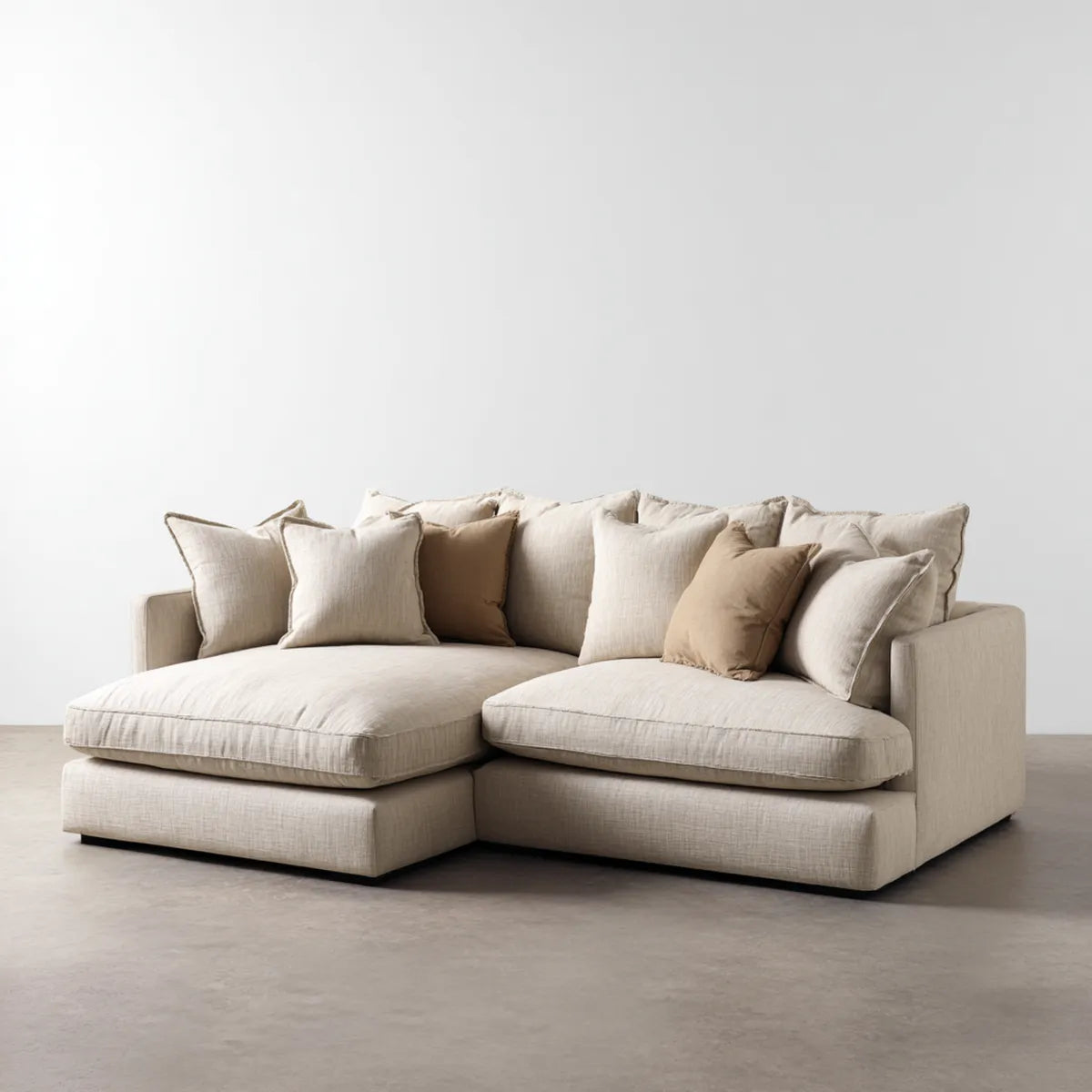 Divano angolare 3 posti beige in poliestere con chaise longue sinistra 260 x 165 x 78 cm